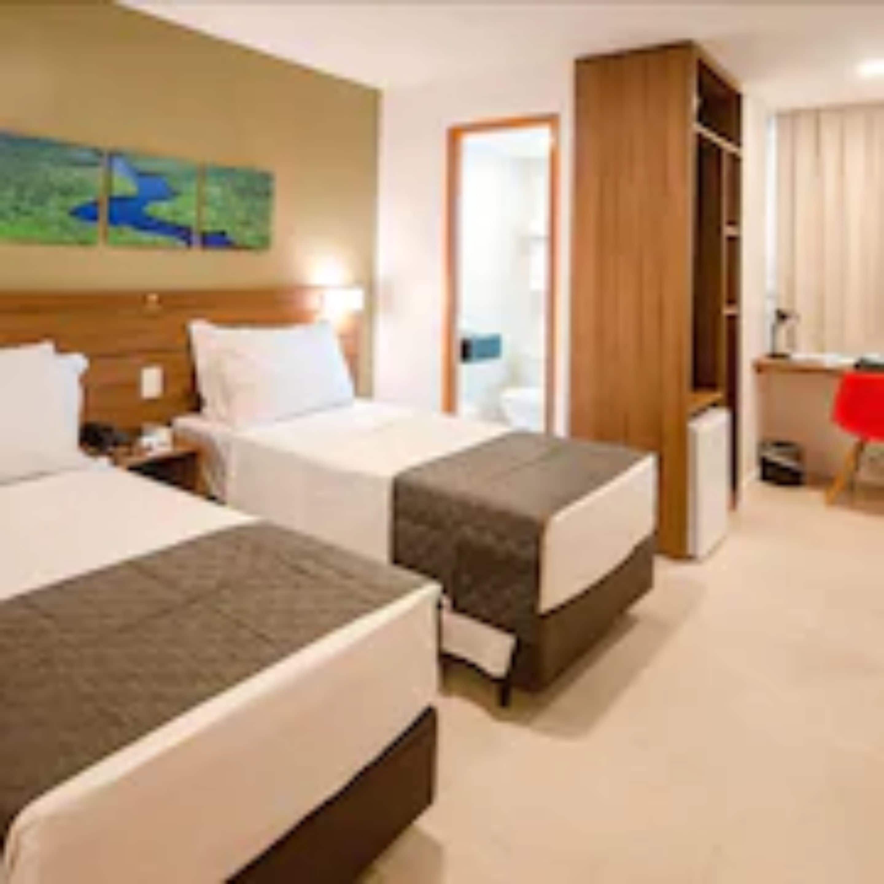 superior room (twin) | minibar, in-room safe, desk, blackout curtains