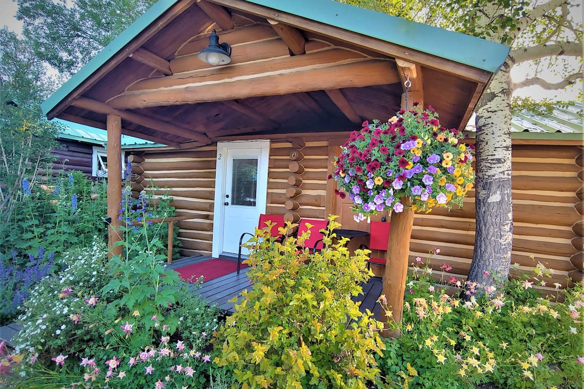Cottage Signature, cuisine, cÎté cour intérieure | Extérieur