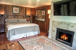 Suite, 1 King-Bett und Schlafsofa, Küche | Hochwertige Bettwaren, Schreibtisch, Bügeleisen/Bügelbrett