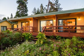 Property grounds - Inn at Buckhorn Cove (Little River)
