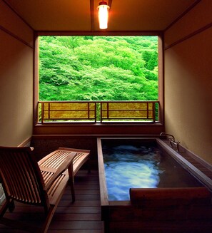 Bain à remous privé