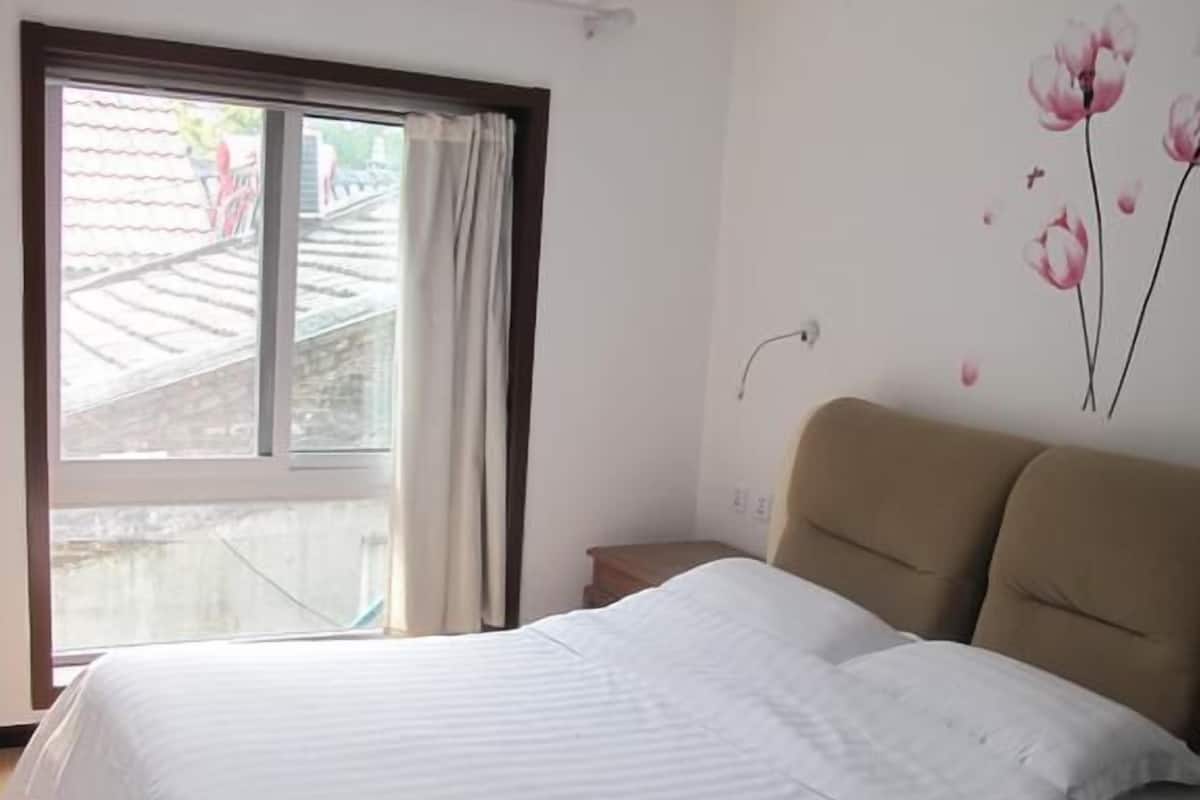 Double Room | Meja, Wi-fi percuma