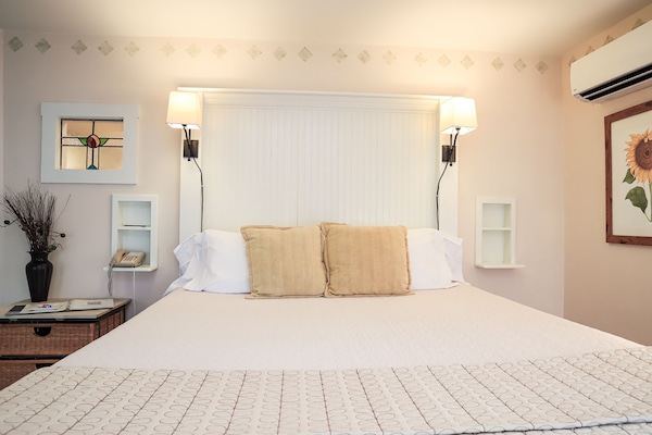 Superior Double Room, Ensuite (California King)