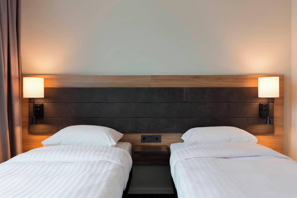 room, 2 single beds | 1 bedroom, hypo-allergenic bedding, soundproofing, free cots/infant beds