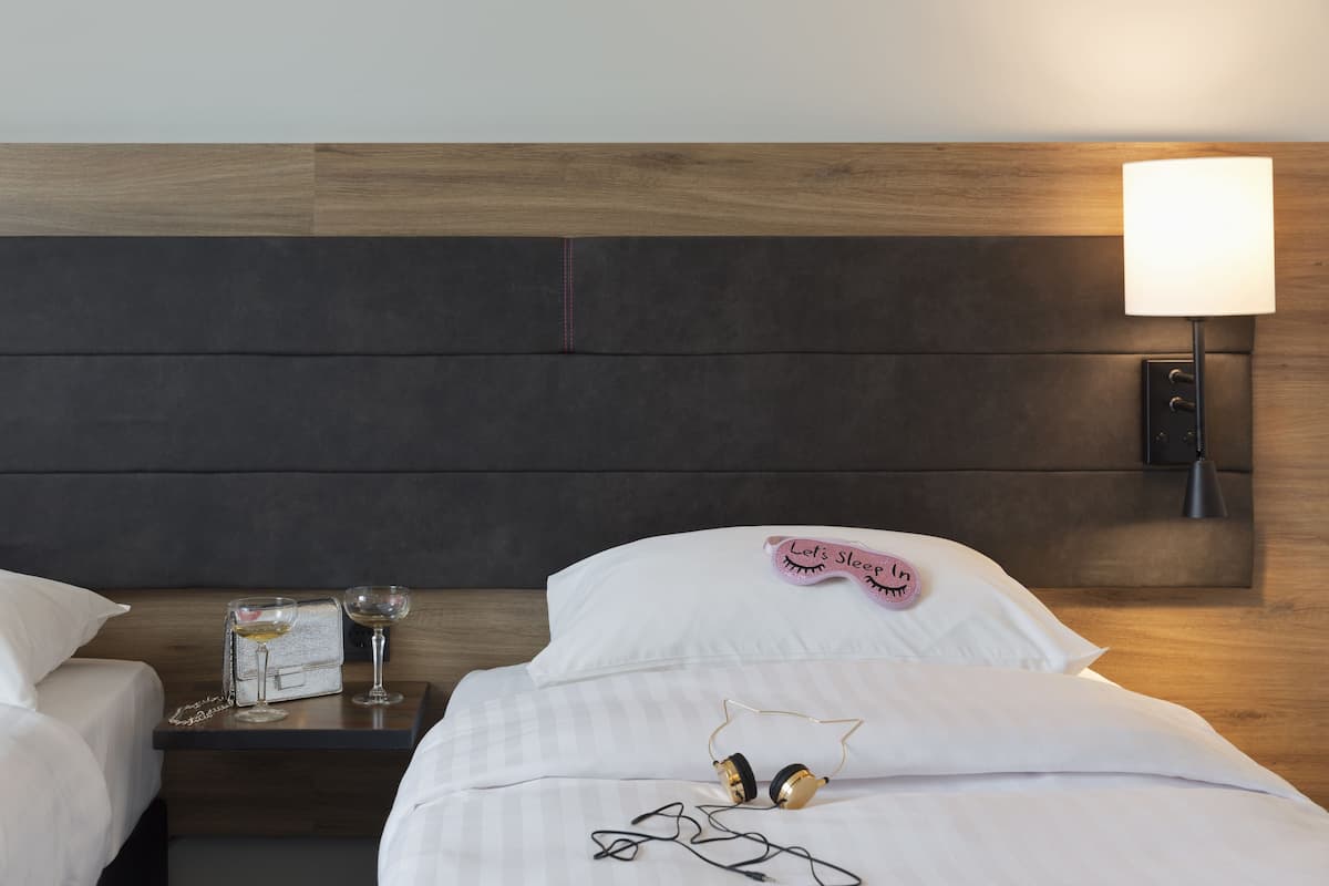 room, 2 single beds | 1 bedroom, hypo-allergenic bedding, soundproofing, free cots/infant beds