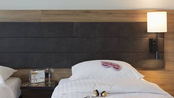 Zimmer, 2 Einzelbetten | Allergikerbettwaren, schallisolierte Zimmer, kostenlose Babybetten