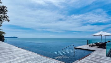 3 piscinas al aire libre, cabañas de piscina gratuitas, sombrillas