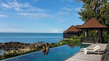 Villa, 2 soverom, privat basseng (Oceanfront) | Basseng | 3 utendørsbassenger, bassengtelt (inkludert) og bassengparasoller