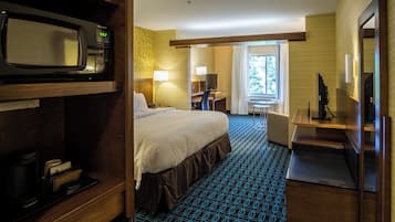 In-room safe, iron/ironing board, free WiFi, alarm clocks