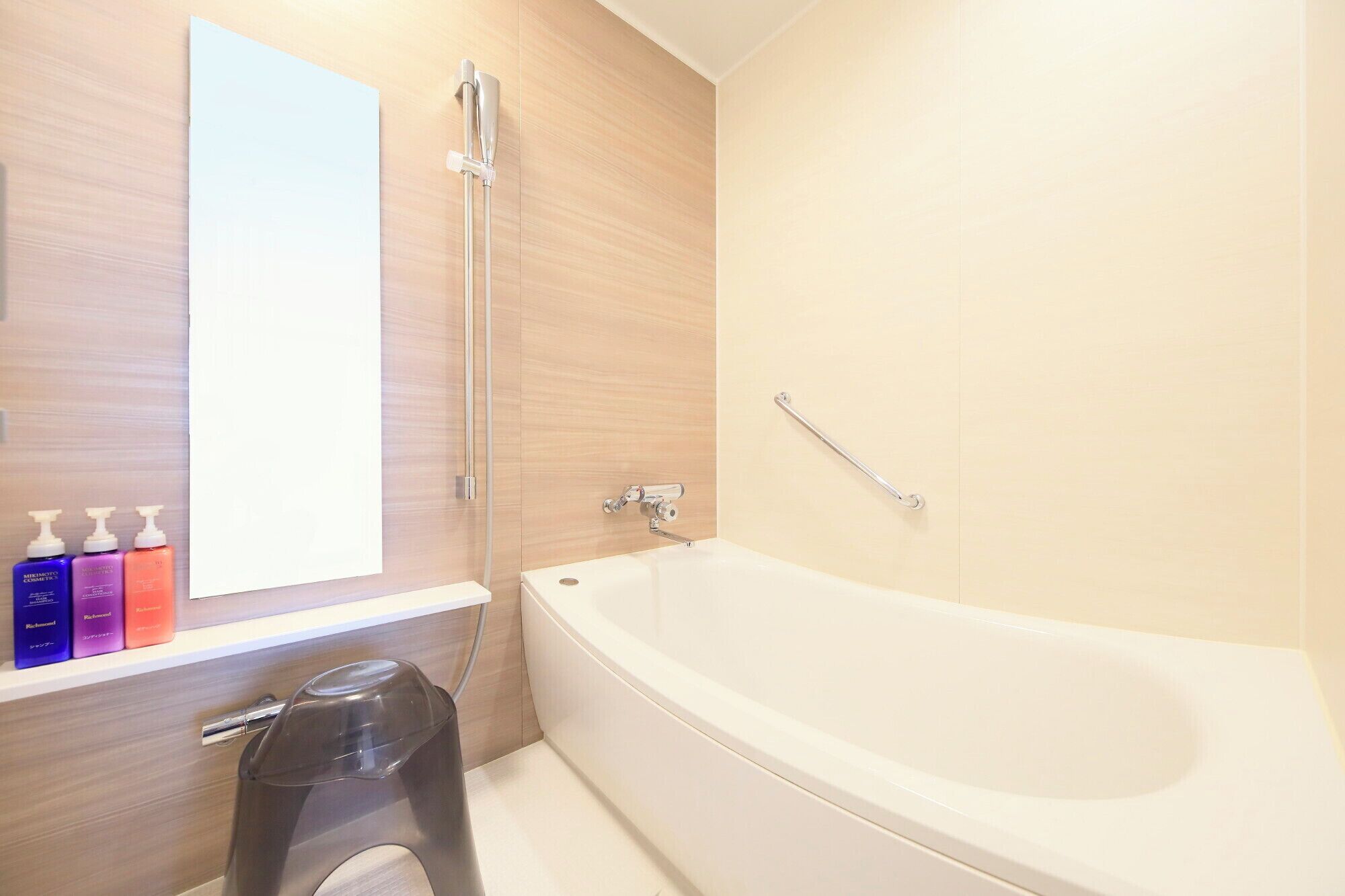tatami twin room non-smoking | bathroom | combined shower/bathtub, free toiletries, hair dryer, slippers