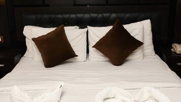 Minibar, in-room safe, desk, soundproofing