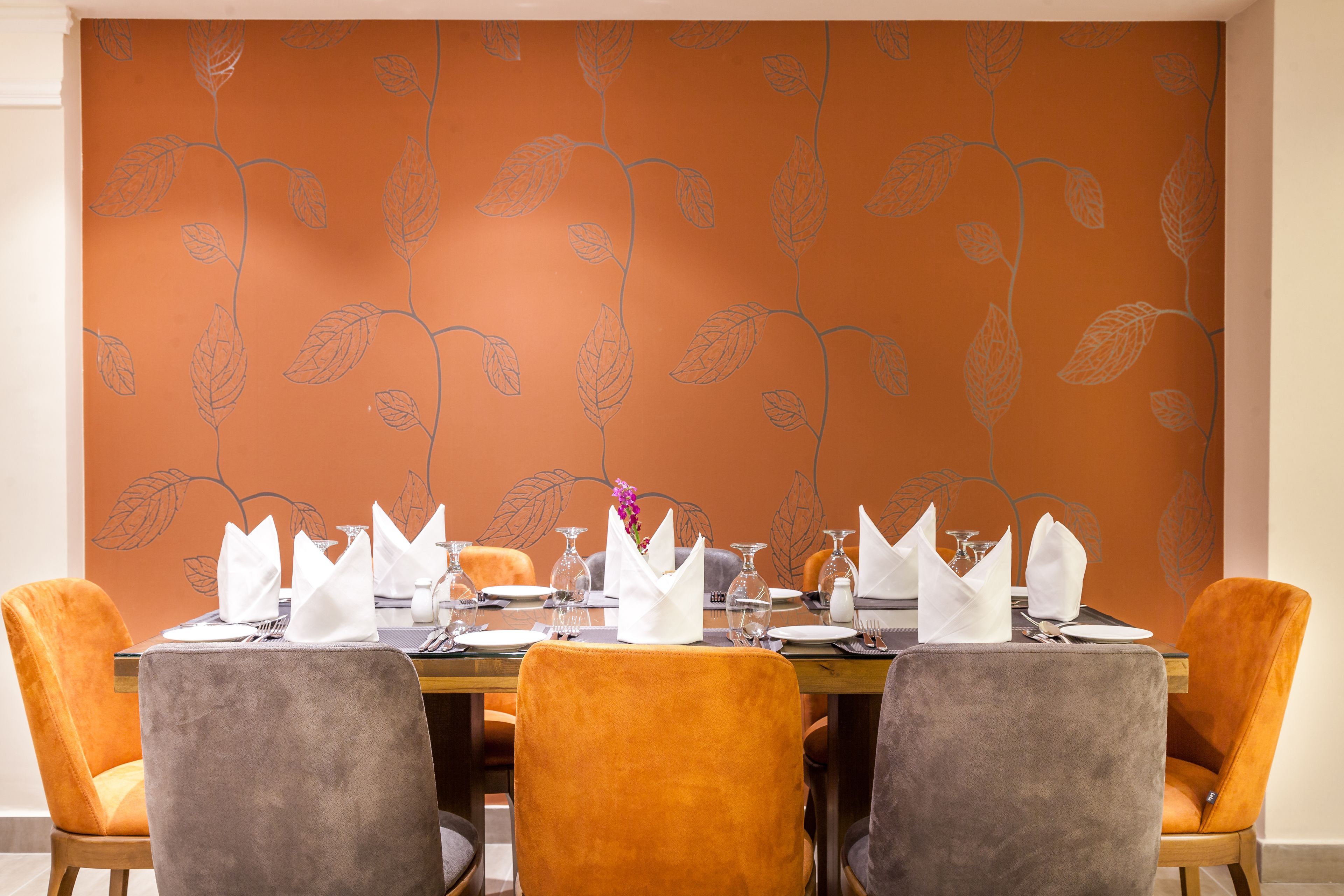 breakfast, lunch, dinner served; international cuisine