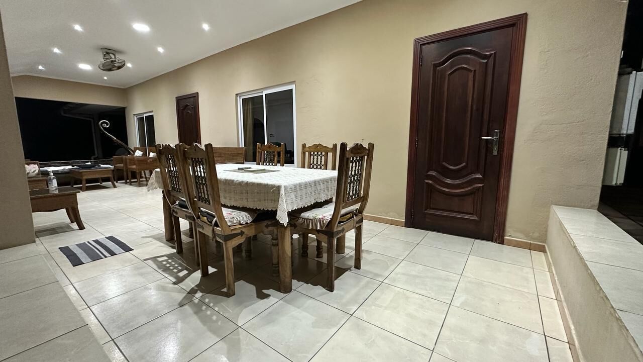 Traditional House, 3 Bedrooms | Dining room