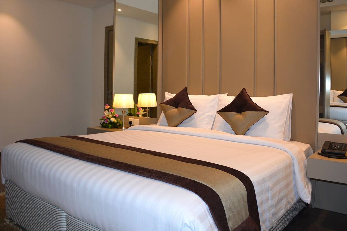Suite, 2 Schlafzimmer | 1 Schlafzimmer, Zimmersafe, Bügeleisen/Bügelbrett, kostenloses WLAN