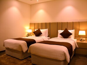 Suite, 1 Bedroom (Twin Beds) | View from room