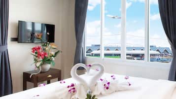 Iron/ironing board, free WiFi, bed sheets, wheelchair access