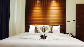 Standard Double Room (Free Roundtrip Airport Transfer) | Iron/ironing board, free WiFi, bed sheets, wheelchair access