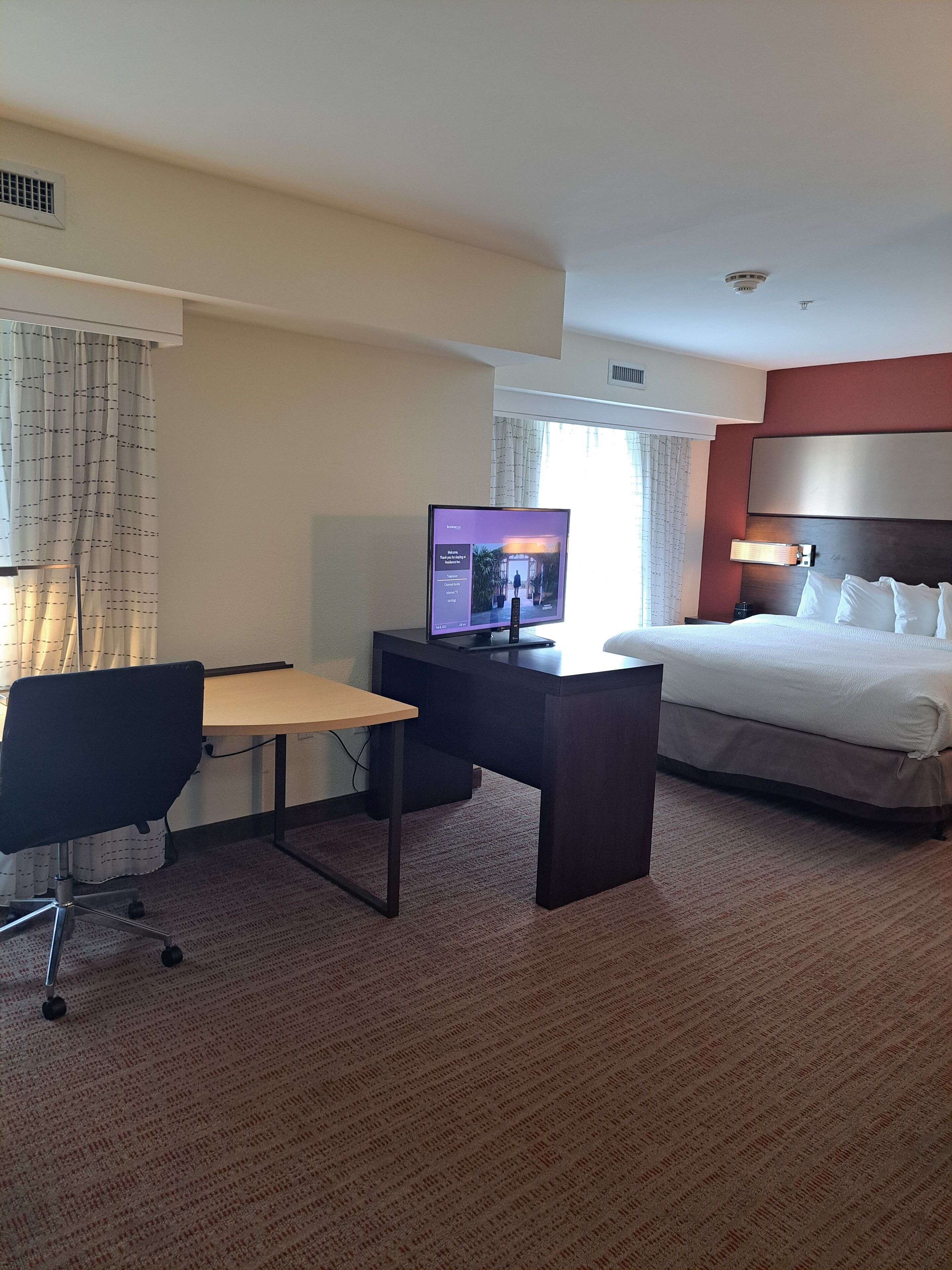 studio, 1 king bed with sofa bed (mobility accessible, tub) | 1 bedroom, desk, laptop workspace, iron/ironing board