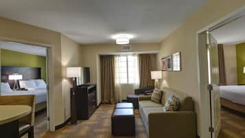 Coffres-forts dans les chambres, bureau, Wi-Fi gratuit, draps fournis
