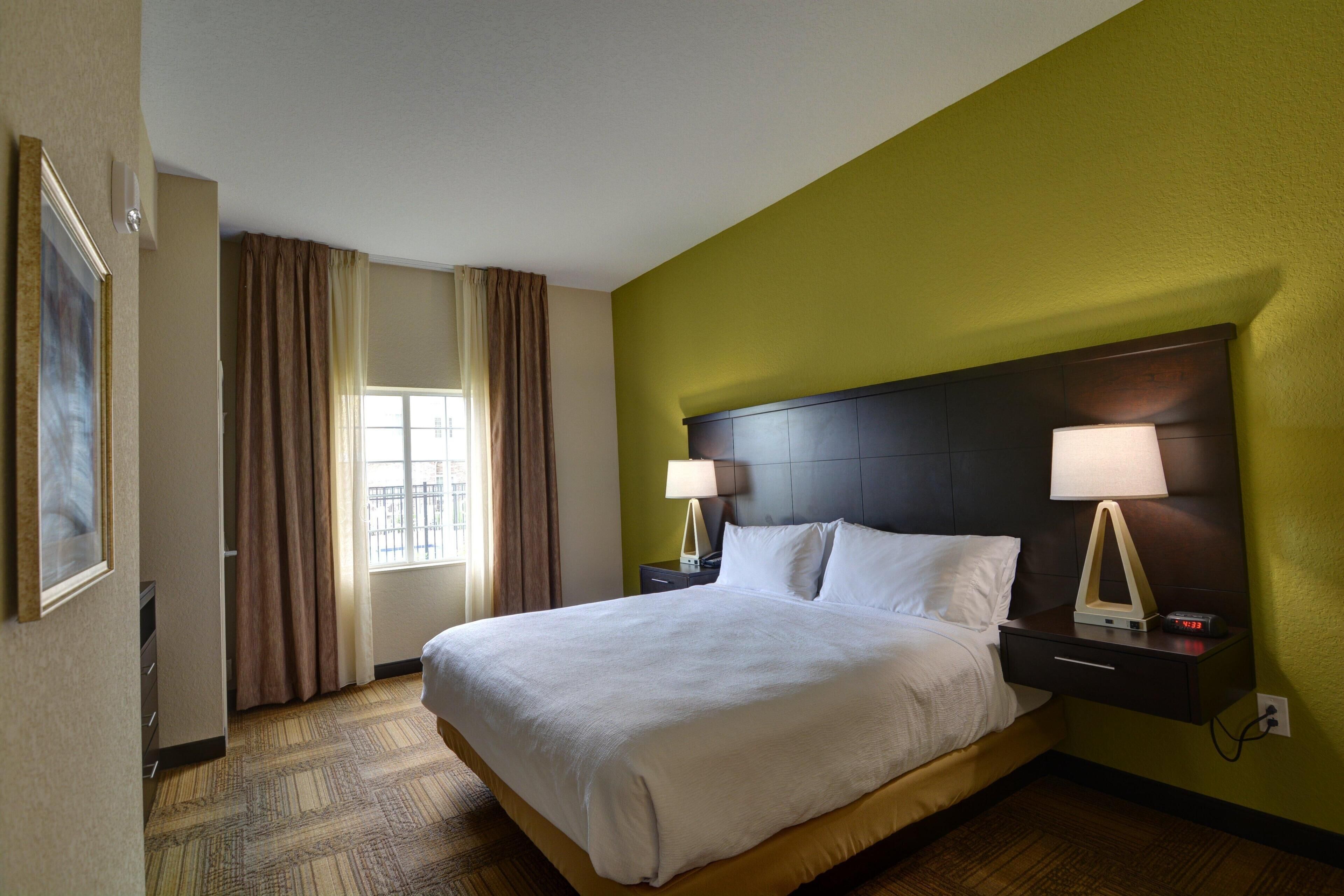 In-room safe, desk, free WiFi, bed sheets