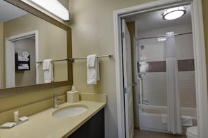 Free toiletries, towels