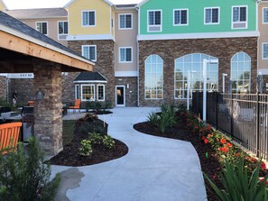 Exterior - Staybridge Suites Lakeland West (Lakeland)