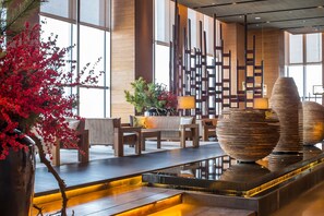 Coin salon dans le hall