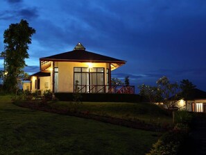 Honey Moon Villa | Rollaway beds, free WiFi - Chantara Valley Resort (Wang Nam Khiao)