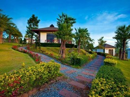Honey Moon Villa | Rollaway beds, free WiFi