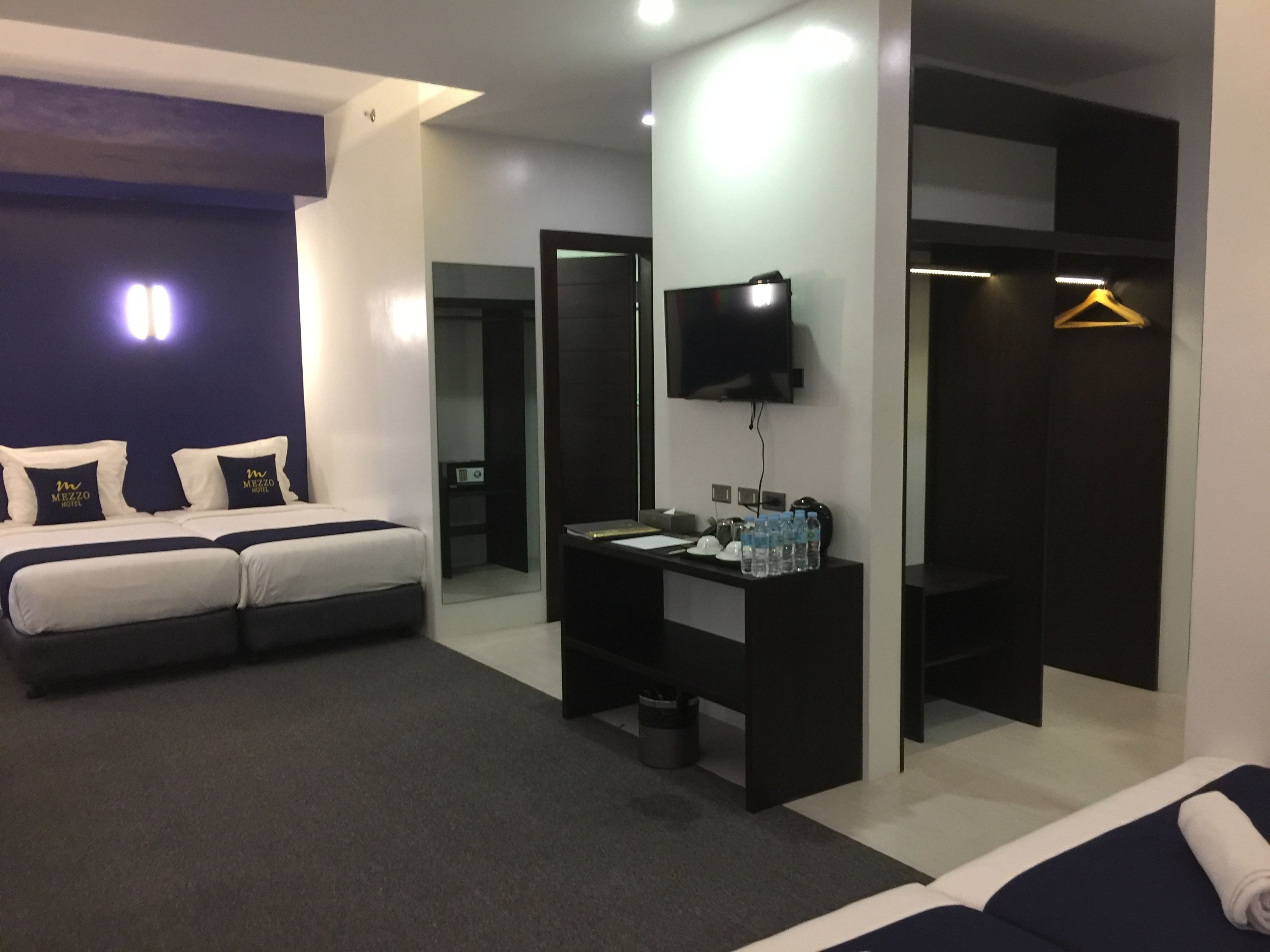 Minibar, in-room safe, desk, blackout curtains