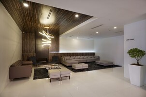 로비 좌석 공간