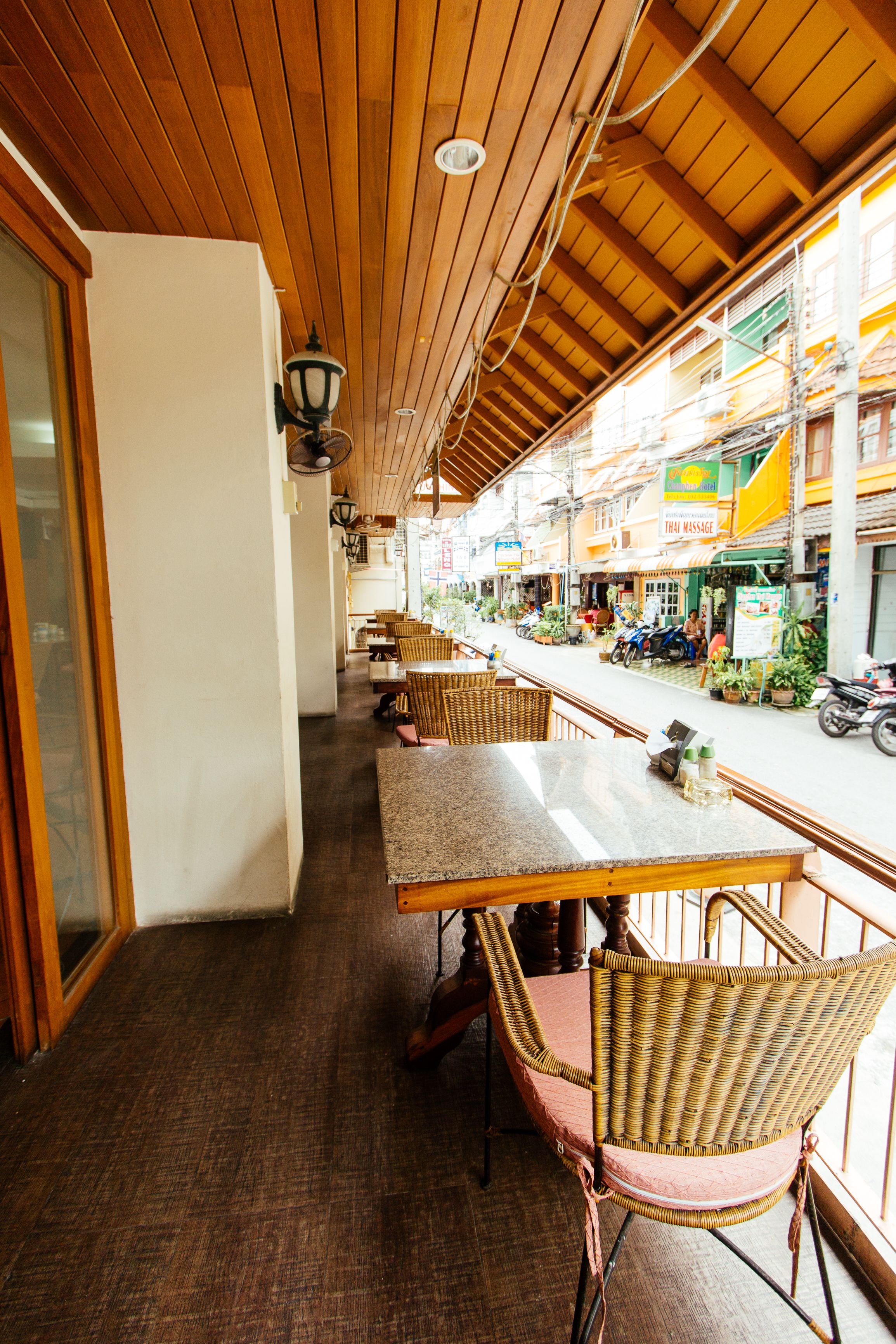 daily buffet breakfast (thb 250 per person)