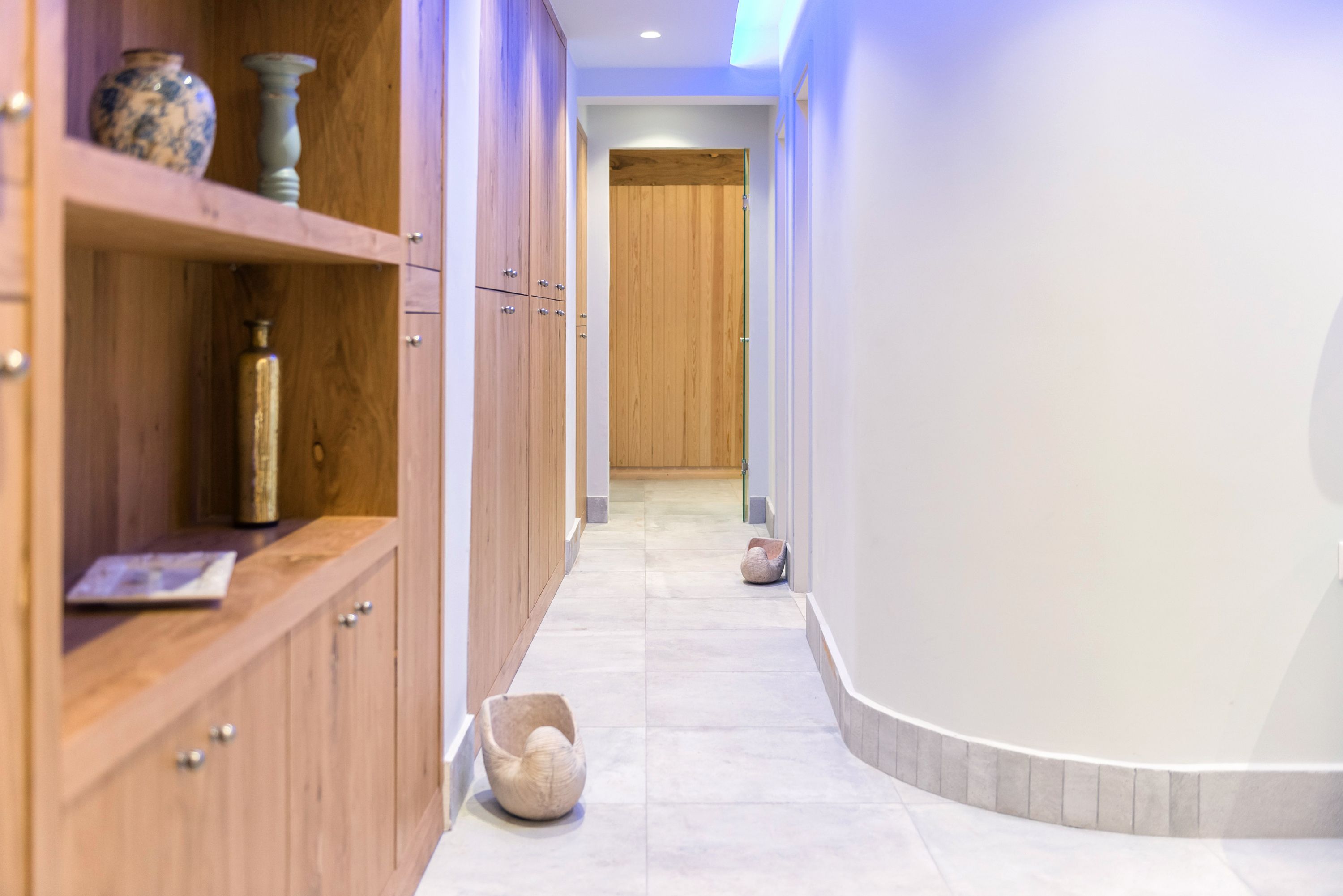 body treatments, body scrubs, facials, massages