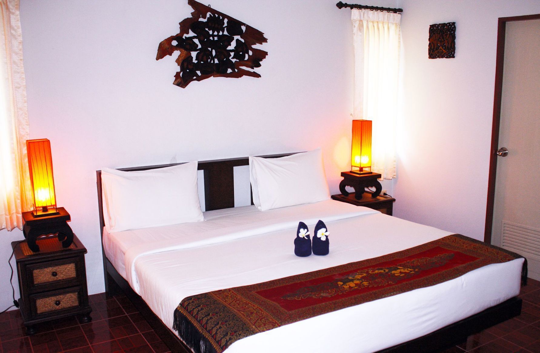 In-room safe, blackout drapes, soundproofing, free WiFi