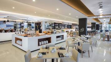 Daily buffet breakfast (IDR 120000 per person)