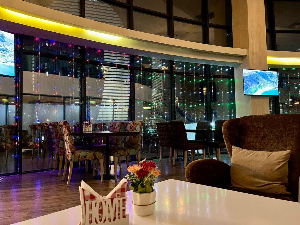 مطعم