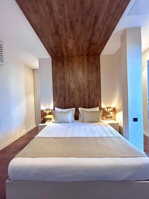 Presidential Double Room | Living area | Flat-screen TV - Sky Tower Hotel (Batumi)