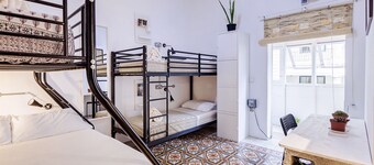 Granny's Inn - Hostel