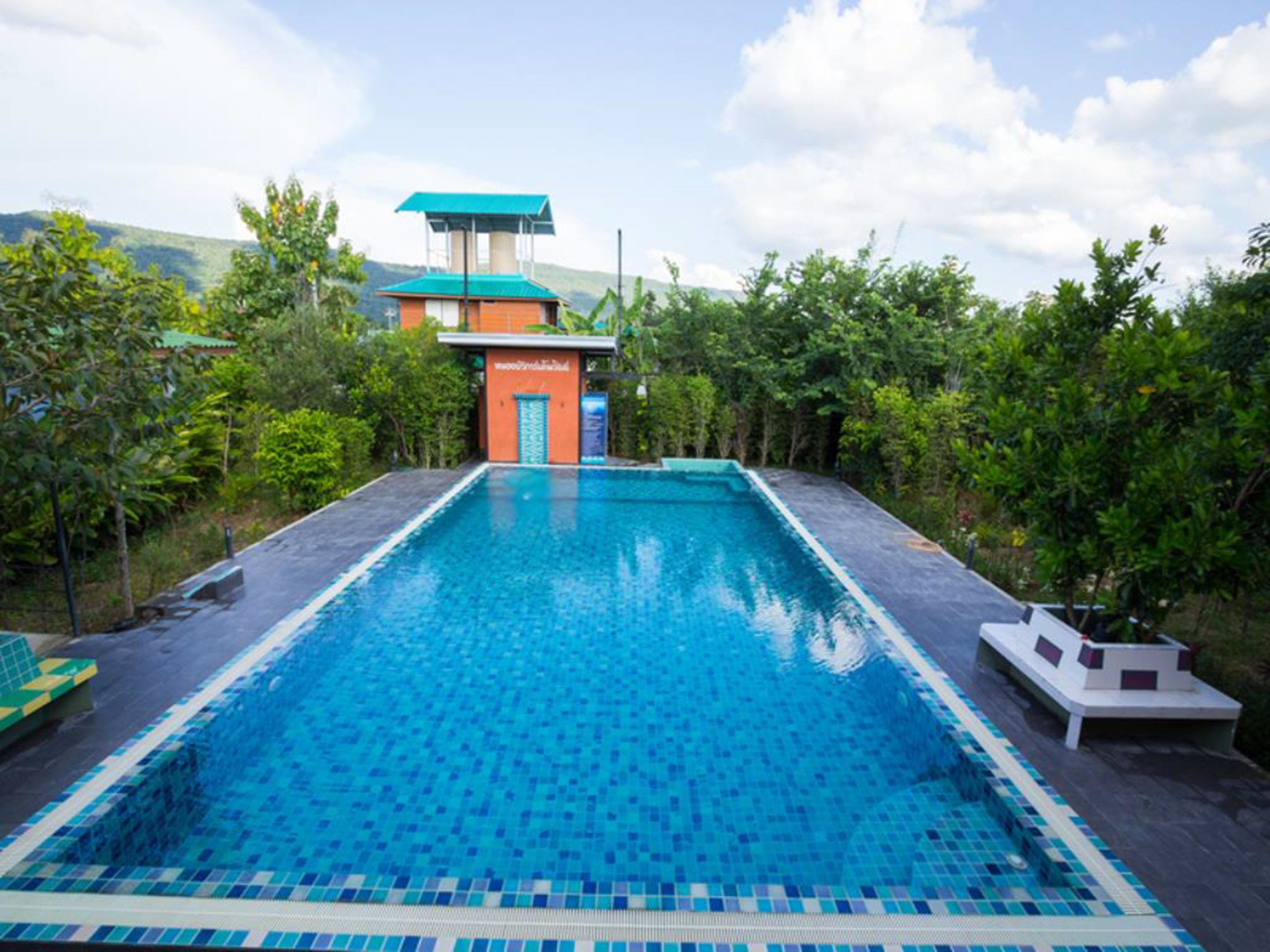 Utomhuspool