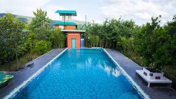 Utomhuspool