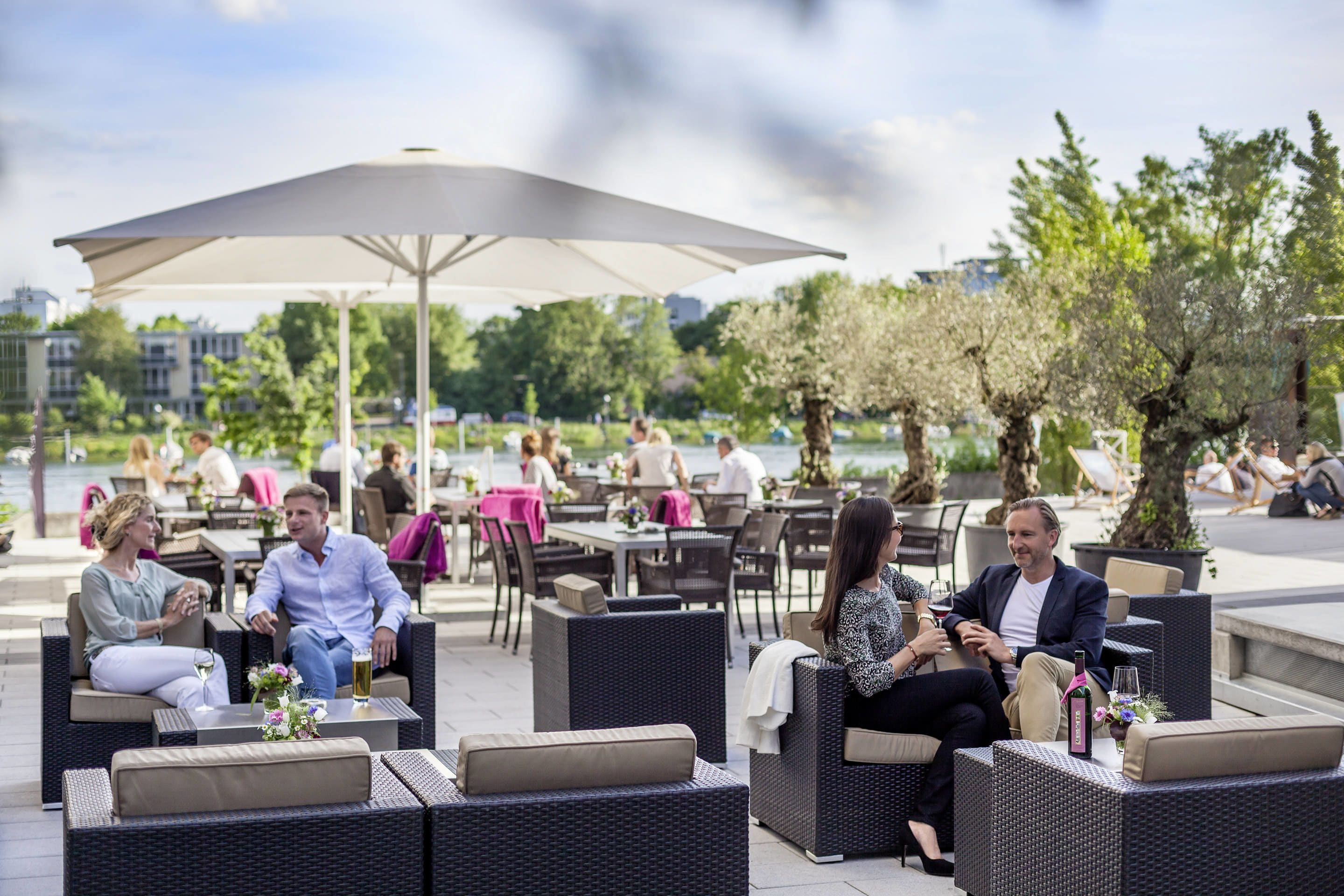 lunch and dinner served, local and international cuisine