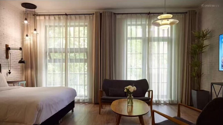 Yi Stack Hotel