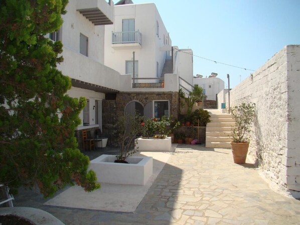 Exterior - Manos Rooms (Mykonos)