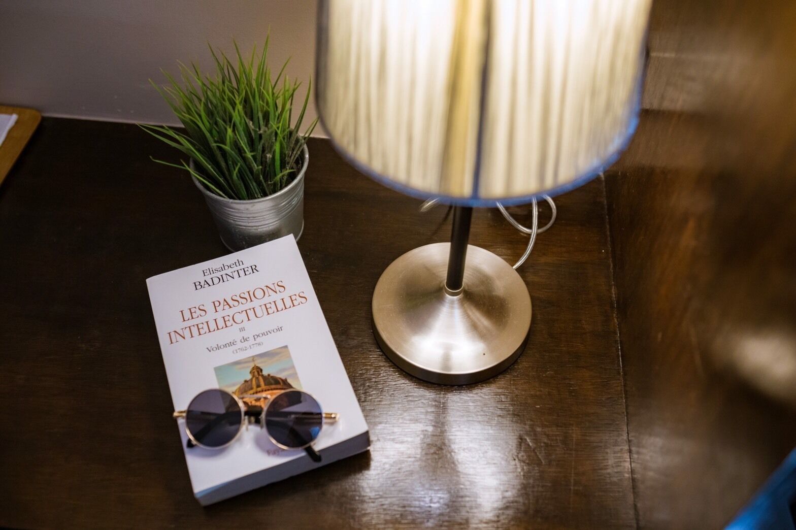 budget double room, no windows | 1 bedroom, minibar, in-room safe, desk