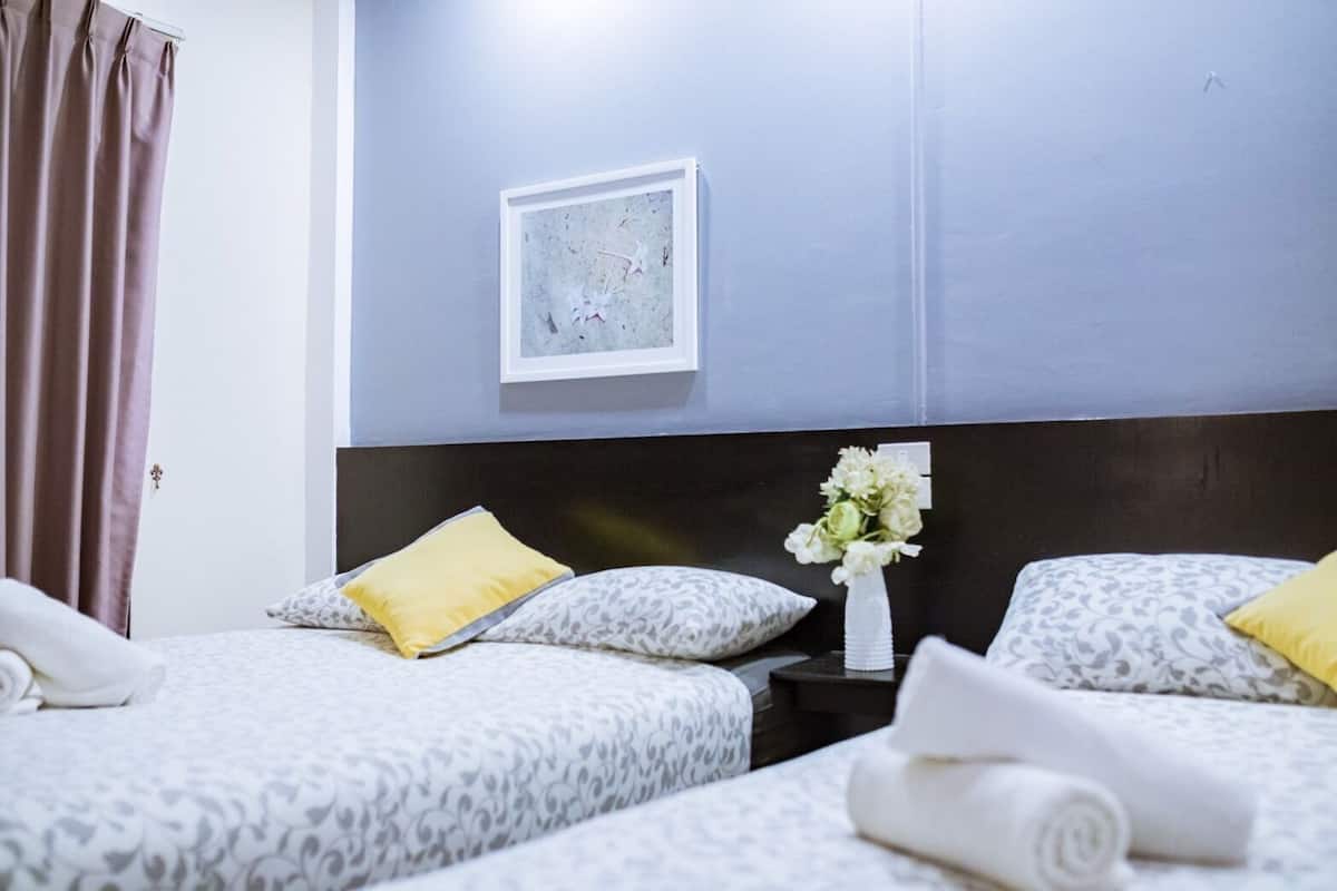 Minibar, in-room safe, desk, free WiFi