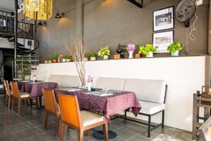 Free daily local cuisine breakfast 