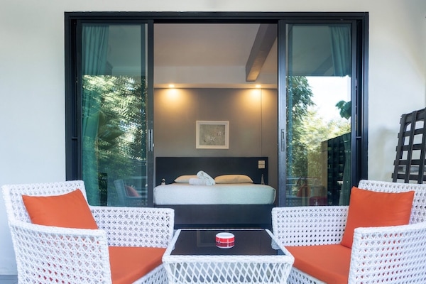 Superior Double Room, Terrace | Minibar, in-room safe, desk, free WiFi