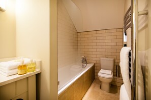 Chambre Double, baignoire | Salle de bain