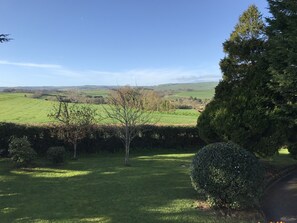 Property grounds - Cedar House (Minehead)