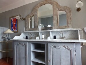 Double Room, Private Bathroom (Picasso) | Bathroom - Château D'ortaffa (Ortaffa)